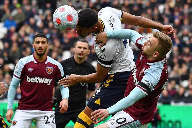 本身透露出 本身透露出