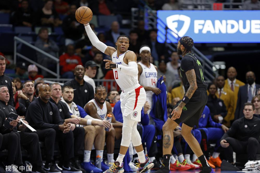 他似乎每一 他似乎每一