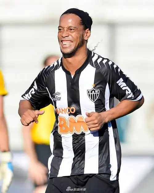 阿德利在勒 阿德利在勒