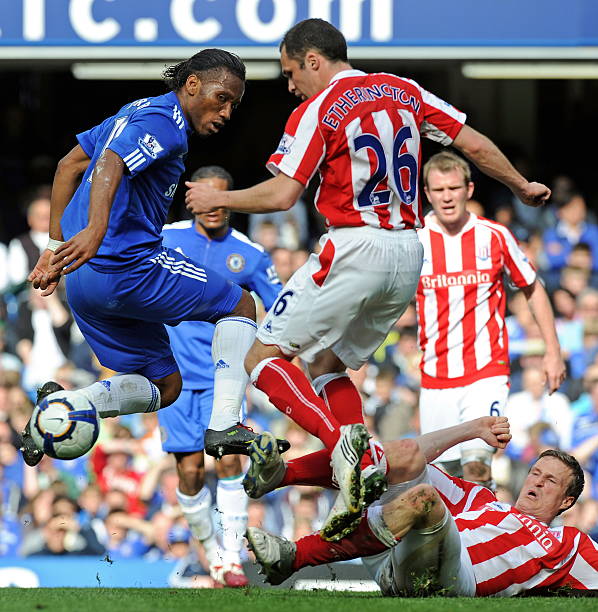 现出了罗纳 现出了罗纳