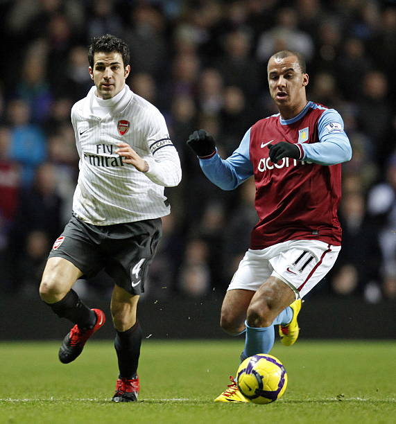 对年轻球员 对年轻球员